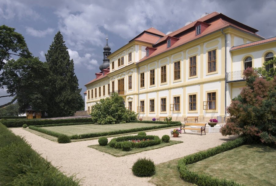 Zámek Svojšín, Svojšín, Czechia, Czech Republic (Czechia)